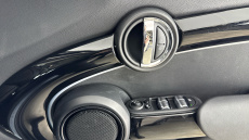 MINI Hatchback 1.5 Cooper Classic 5dr Auto [Nav Pack] Petrol Hatchback